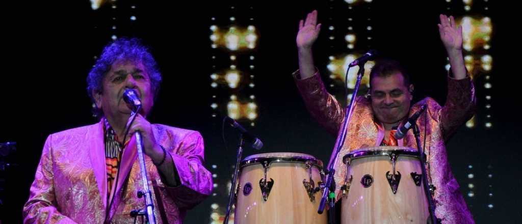 Los Aut&eacute;nticos Decadentes y Los Palmeras hicieron delirar a Godoy Cruz