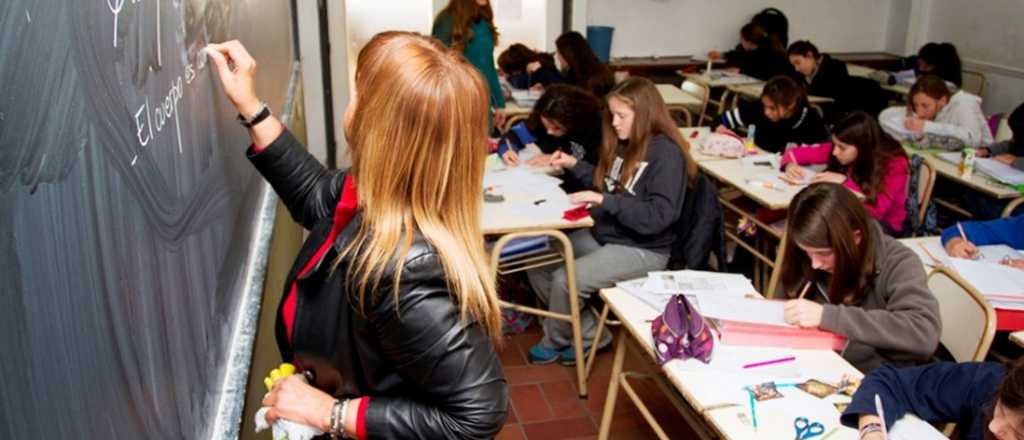 Los docentes mendocinos podrán capacitarse y recibirán pago