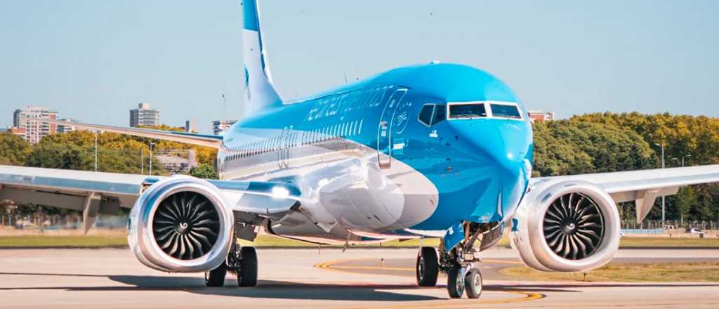 El presidente de Aerolíneas advirtió a los empleados que habrá ajuste