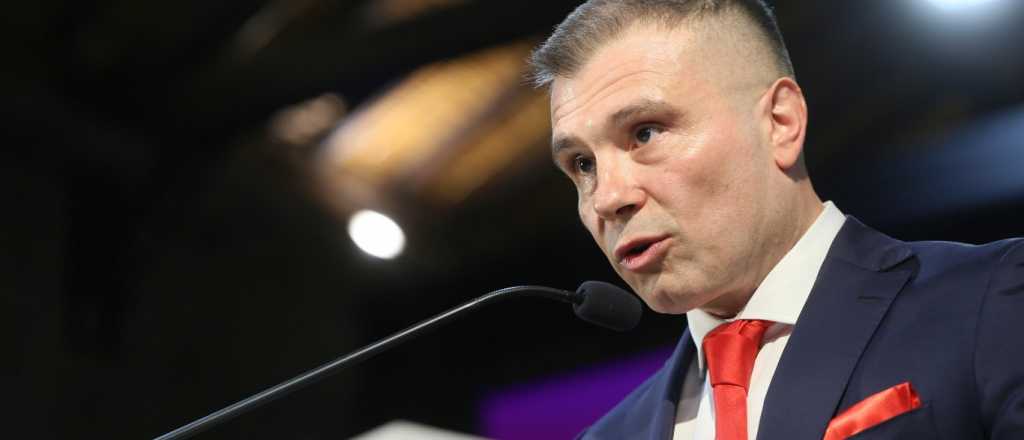 Diego Costarelli jur&oacute; y es el nuevo intendente de Godoy Cruz