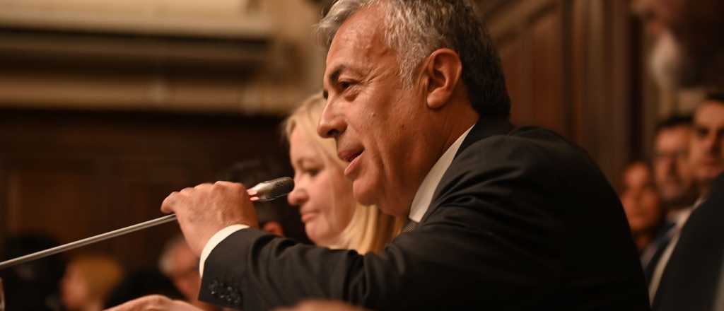 Alfredo Cornejo ya es gobernador de Mendoza