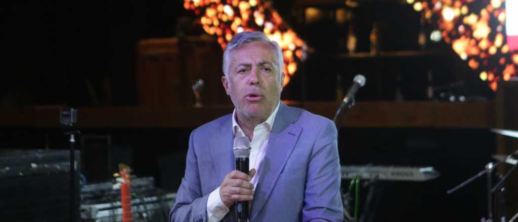 Cornejo denunci&oacute; "la farsa de Maduro en Venezuela"