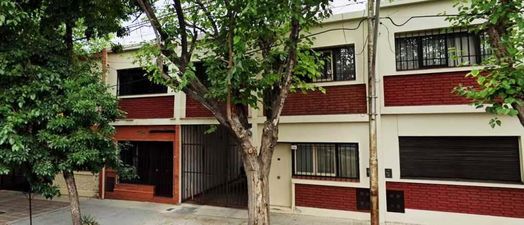 Se incendi&oacute; una casa en Guaymall&eacute;n y dos hombres se intoxicaron