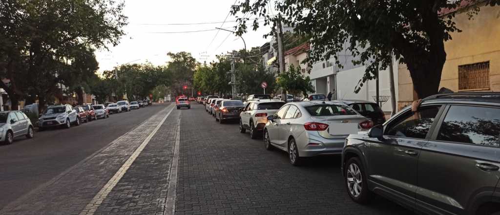 YPF tambi&eacute;n aument&oacute; sus precios casi 40% y en Mendoza hubo largas colas