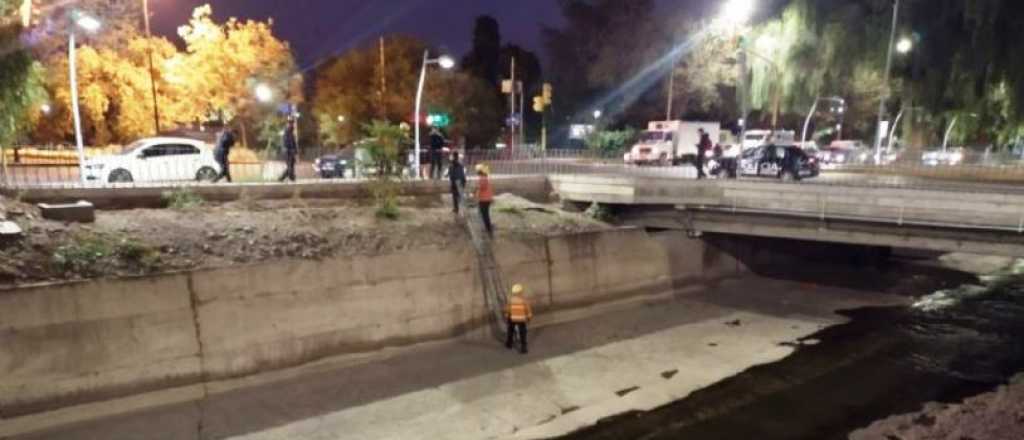 Buscan a un hombre que habr&iacute;a ca&iacute;do en el Cacique Guaymall&eacute;n