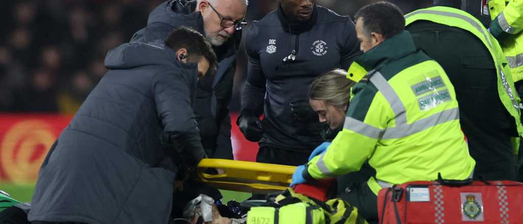 Conmoción en la Premier: un futbolista sufrió un paro en pleno partido