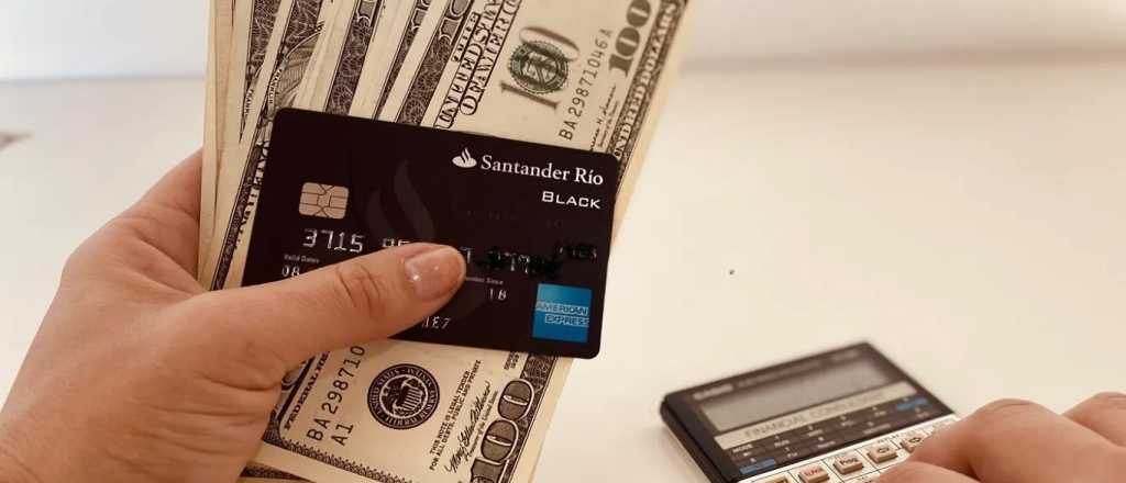 A cu&aacute;nto se pagar&aacute; el d&oacute;lar tarjeta en los res&uacute;menes de diciembre