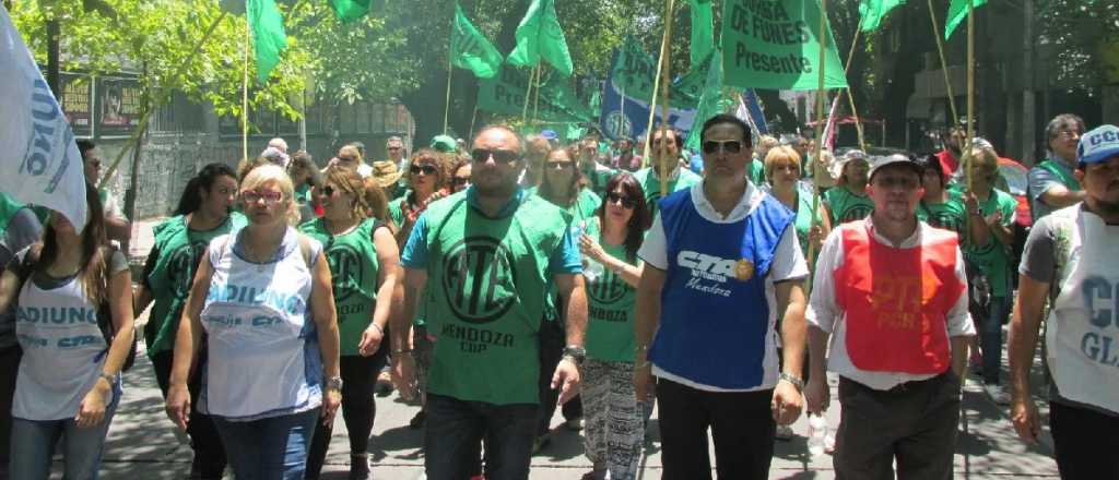 Dos gremios "fuertes" no irán a la marcha contra el DNU en Mendoza