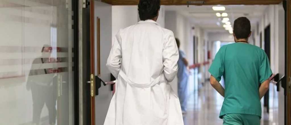 Reforma de salud: &iquest;se les cobrar&aacute; la atenci&oacute;n m&eacute;dica a los extranjeros?