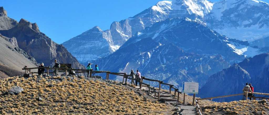 Ya se venden los permisos para subir el Aconcagua