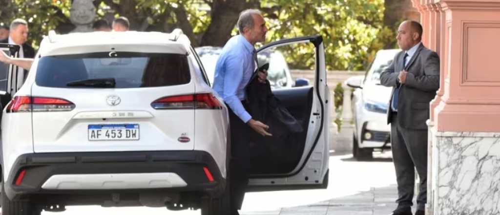 Eduardo "Lule" Menem habr&iacute;a participado de la reuni&oacute;n de Gabinete con Milei