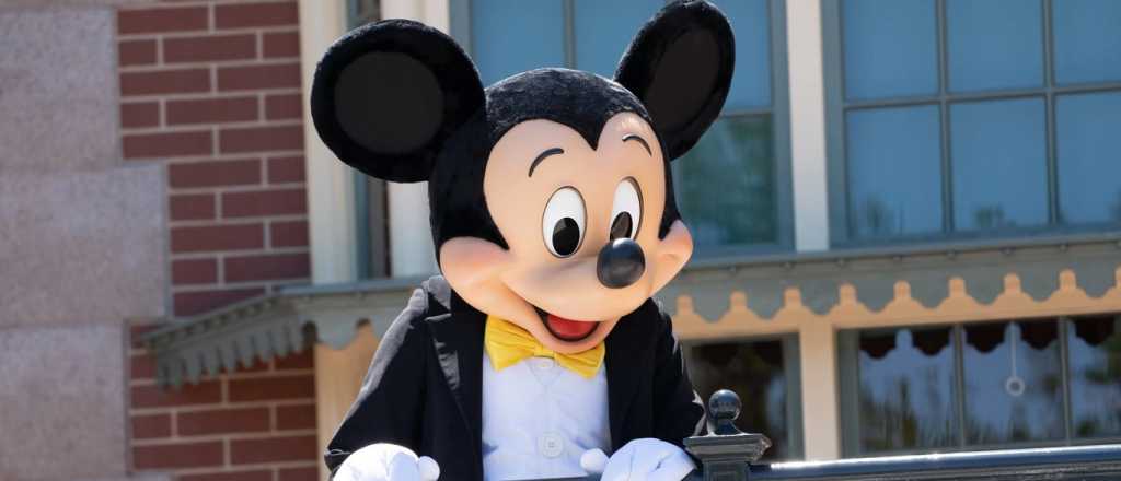 Disney ya no tiene los derechos de Mickey Mouse y ahora el ratón es de terror