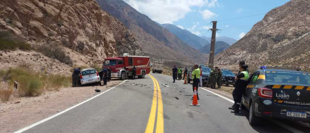 Dos mujeres murieron tras chocar contra un camión en Alta Montaña