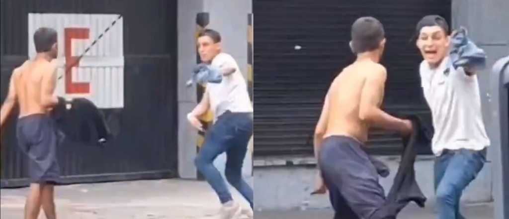 Video: salvaje pelea a cuchillazos en la calle y en pleno día