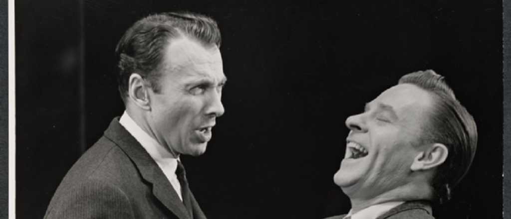 Cr&oacute;nicas del subsuelo: Suicidal tendencis