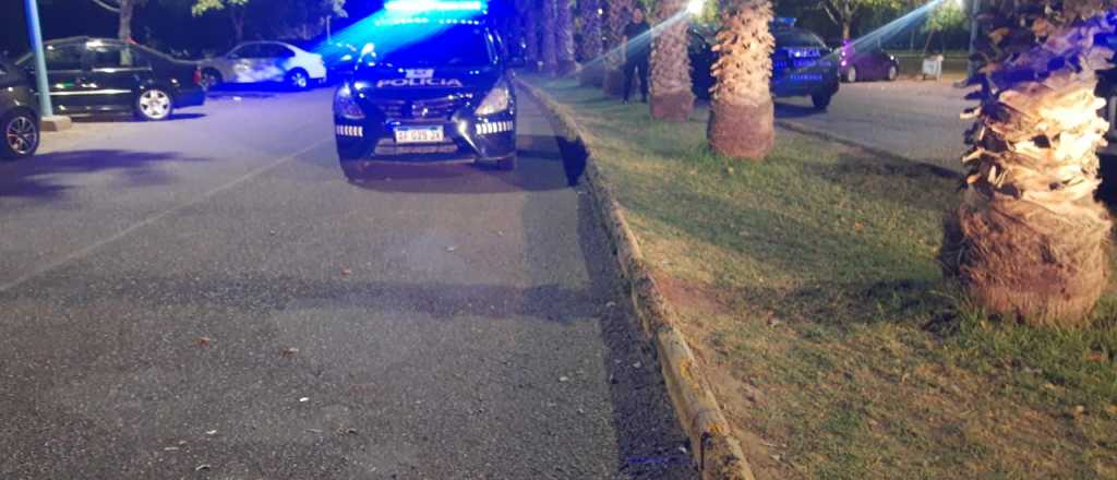 Un joven muri&oacute; en Maip&uacute; al caer de la moto y golpearse con el cord&oacute;n