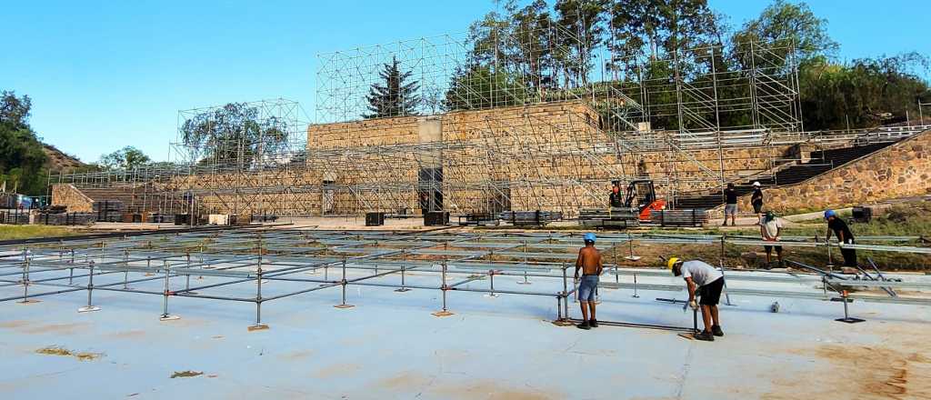 Fiesta de la Vendimia: ya arman el escenario en el Frank Romero Day