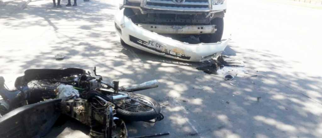 Alvear trágico: un motociclista murió al chocar con una camioneta