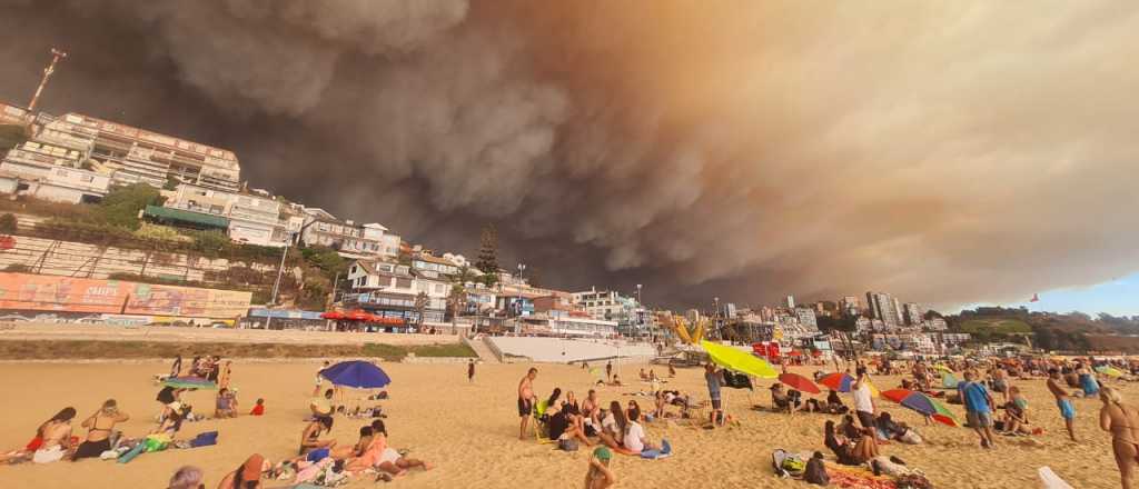 La cifra de muertos por los incendios en Chile llega a 112 y esperan más