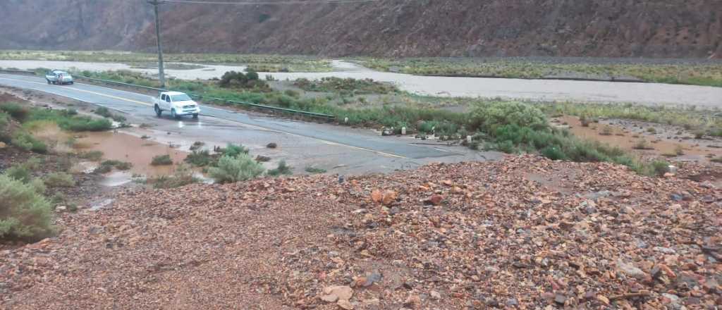 Otra vez, aludes en la ruta hacia Chile: piden precauci&oacute;n
