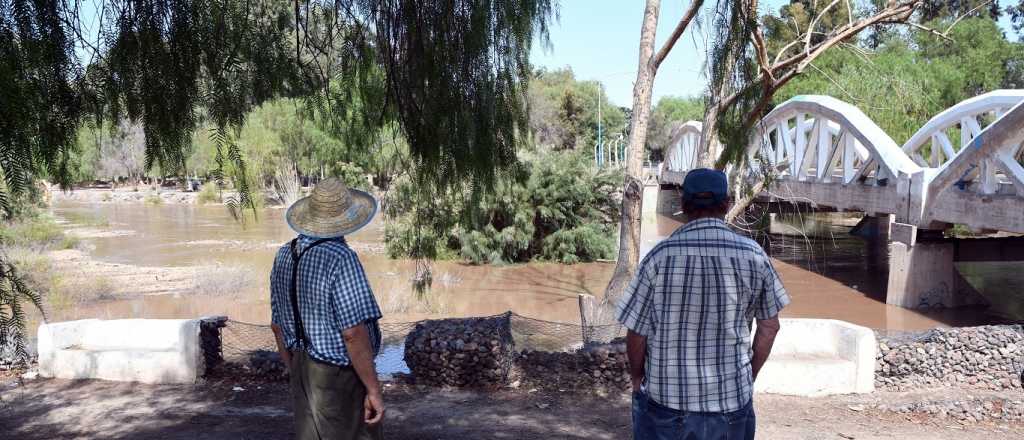 Vecinos de Lavalle celebran la llegada de agua al secano