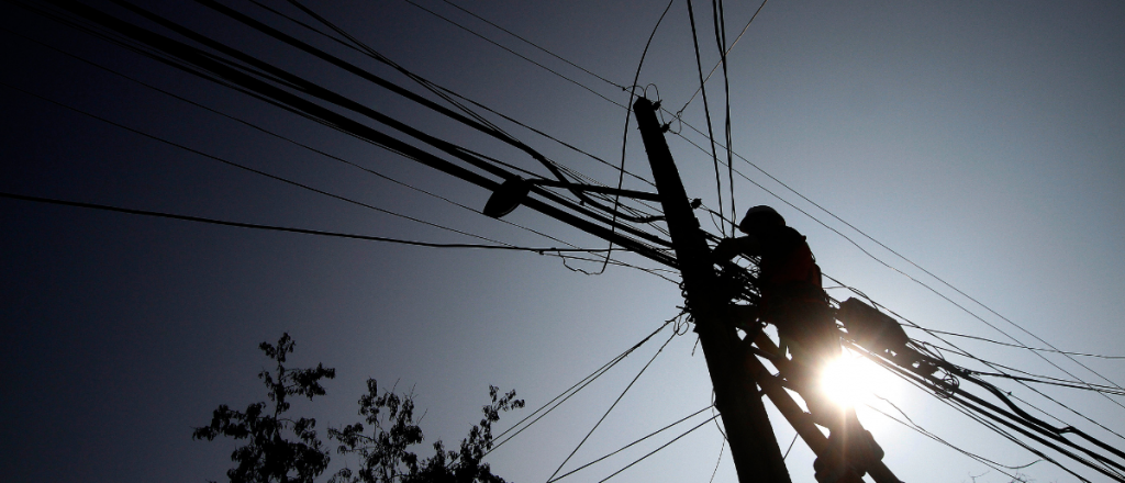 Un hombre robaba cables en Las Heras y murió electrocutado