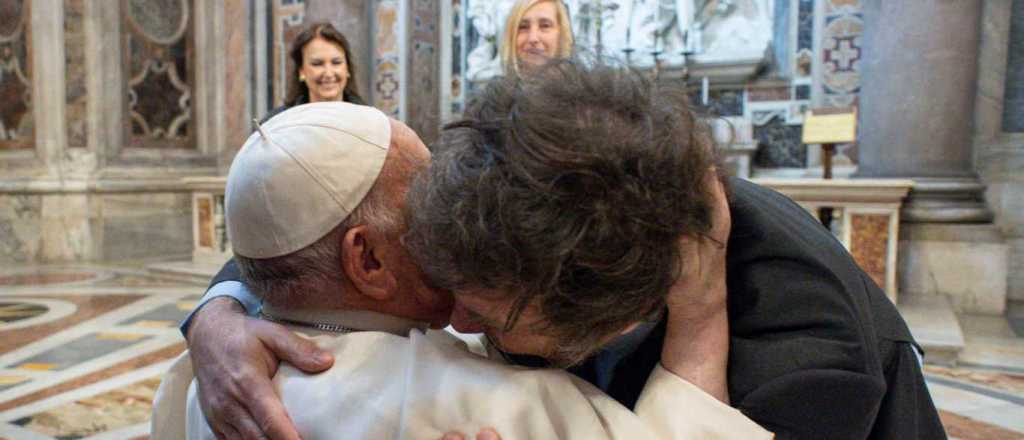 Estos son los regalos que Milei le llev&oacute; al Papa