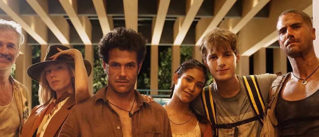 Ester Exp&oacute;sito y Nico Furtado separados pero estrenando serie