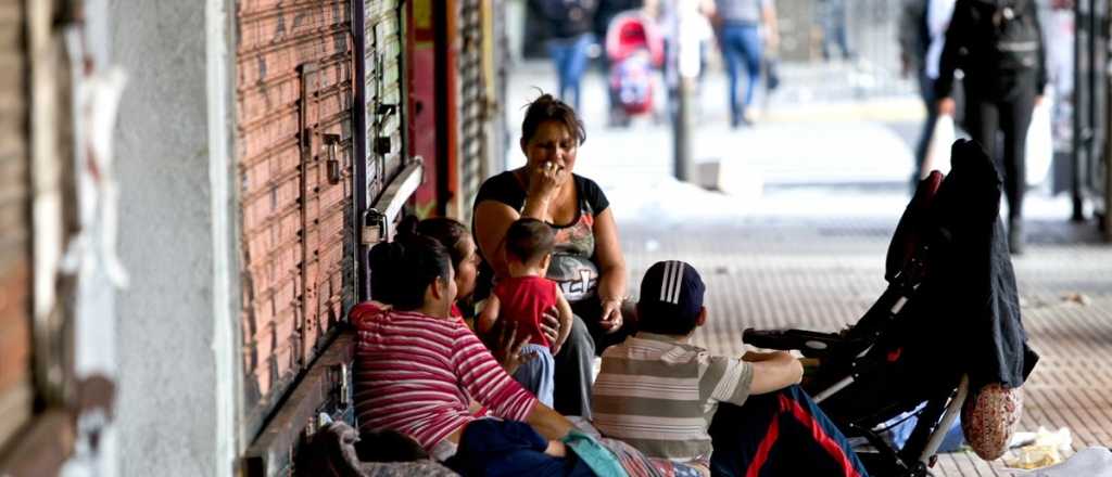 En Argentina hay un millón de pobres nuevos cada mes