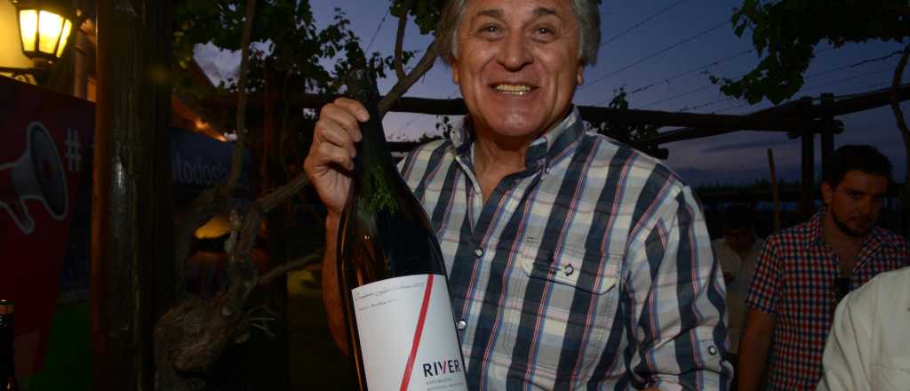 River ya tiene vino hecho en Mendoza y as&iacute; lo present&oacute;