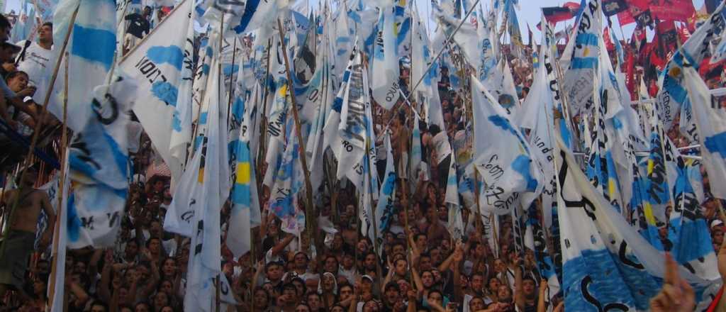 "Hubo desv&iacute;o de fondos para &ntilde;oquis de La C&aacute;mpora", dice el Momo Venegas