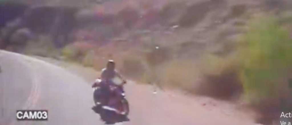 Se salvó de milagro: la imprudencia de un motociclista en San Rafael