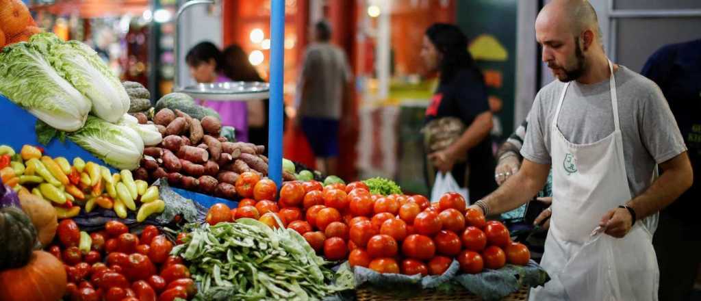 Por la tormenta de granizo aumentó el precio del tomate en Mendoza