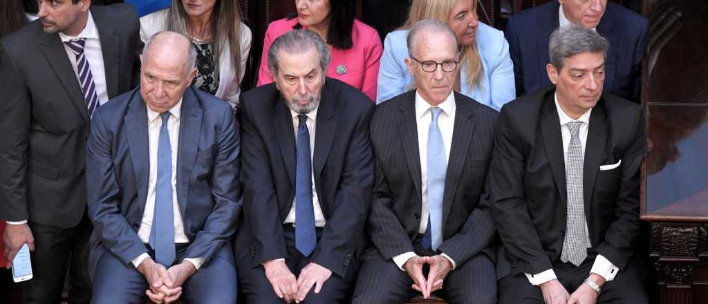 La Corte rechazó en pleno dos planteos contra el DNU de Javier Milei