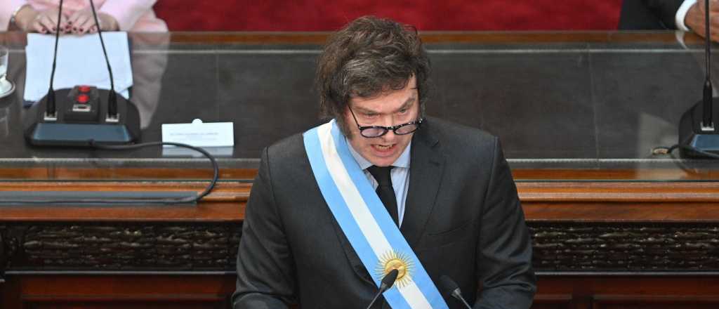 Motosierra, impuestos y seguridad serán los ejes del discurso de Milei