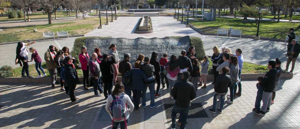 Caminatas guiadas gratis por la Ciudad de Mendoza
