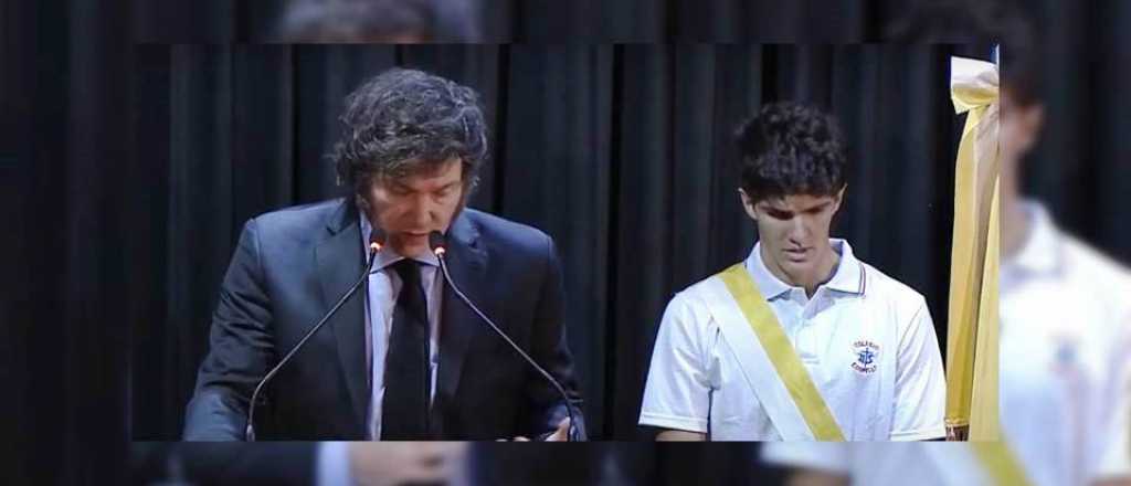 Video: un alumno se desmay&oacute; y Milei sigui&oacute; haciendo chistes