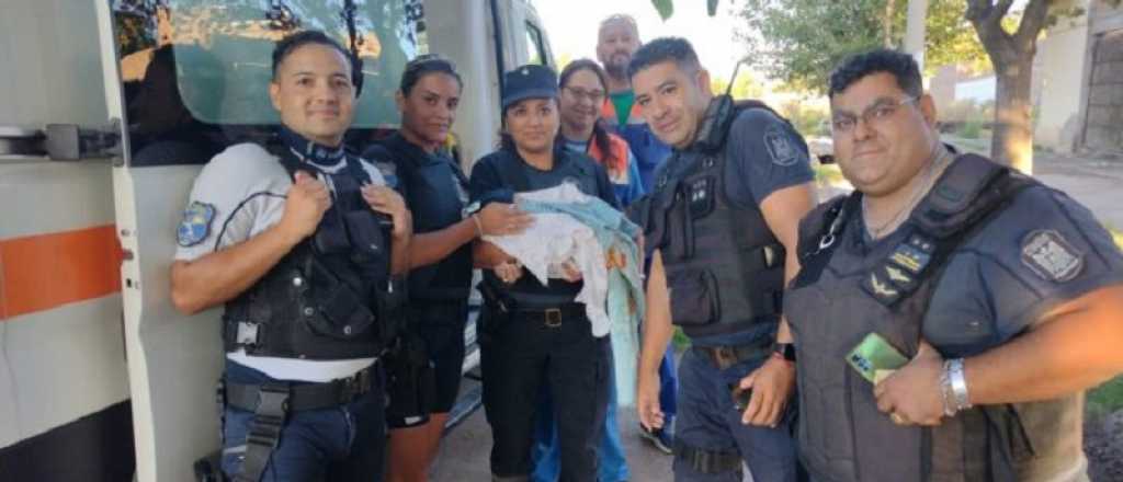 Policías ayudaron a una mujer a dar a luz en Guaymallén