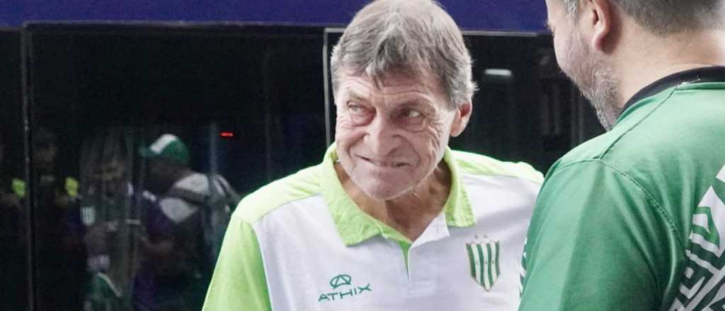 Preocupaci&oacute;n en Banfield por la salud de Julio Falcioni
