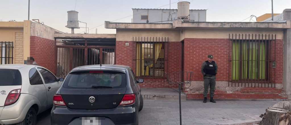 Allanamientos en Mendoza y dos personas detenidas por delitos fiscales