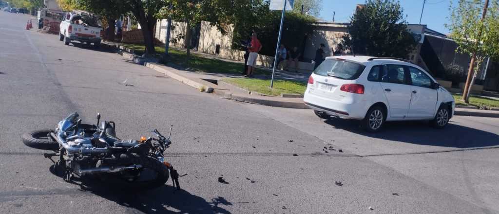Una motociclista sufrió graves heridas por un choque en San Rafael