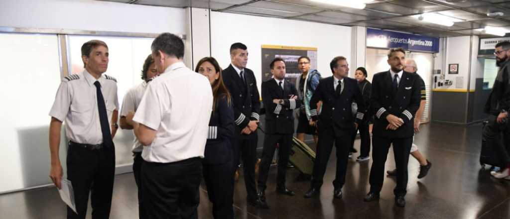 Anunciaron paro de pilotos de aviones durante Semana Santa