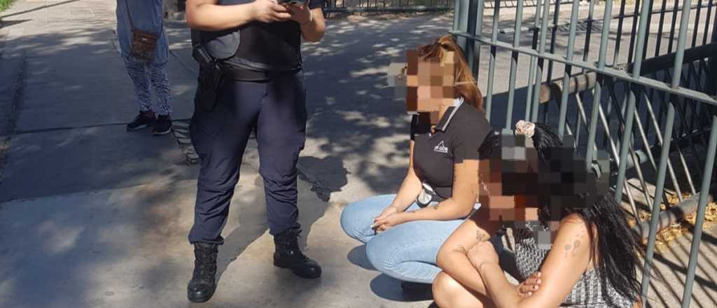 Detuvieron a dos mujeres por robar un celular en un micro en Ciudad