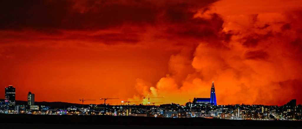 Islandia continúa en alerta tras varios días con erupciones volcánicas