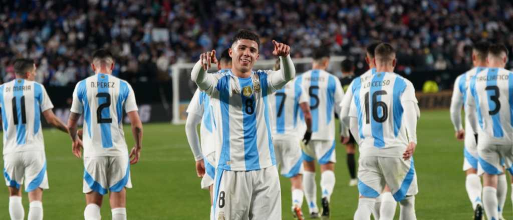 Sin despeinarse, Argentina goleó a El Salvador en EE.UU.