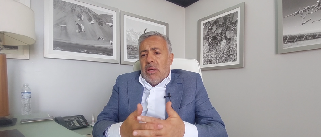 Cornejo apoy&oacute; a Caputo, pero le aclar&oacute; que Mendoza baj&oacute; Ingresos Brutos