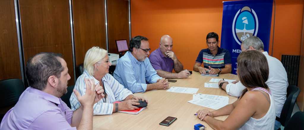 El Gobierno convoc&oacute; a los gremios a una nueva reapertura de paritarias