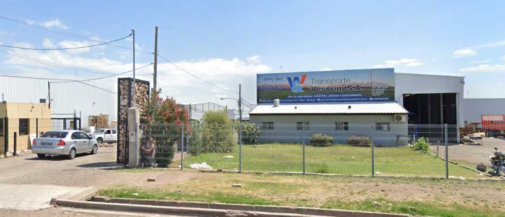 Robo comando en una empresa de transporte de Maip&uacute;