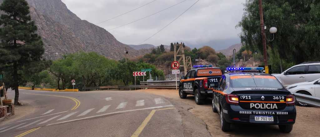 La policía turística de Mendoza realiza operativos por el finde extra largo