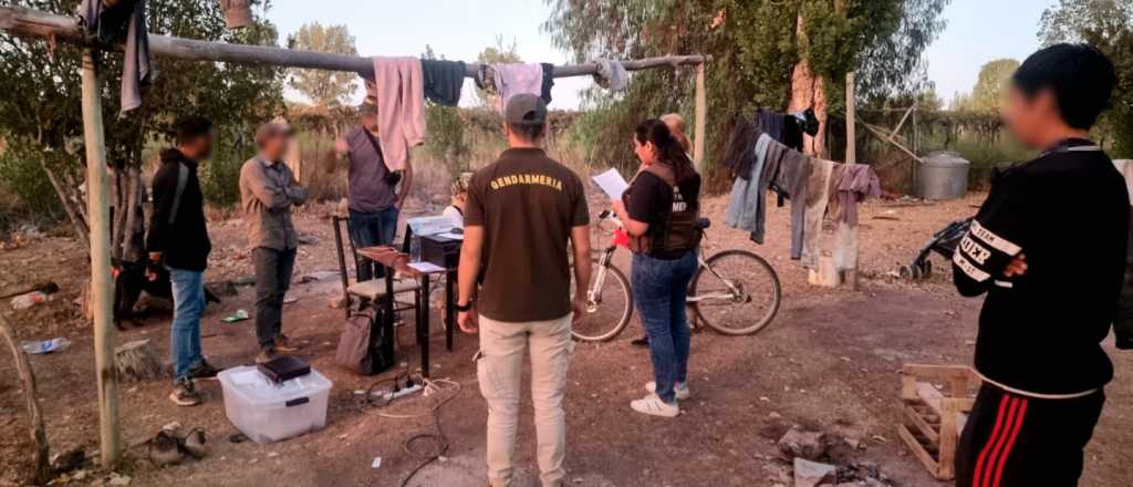 En una finca de Guaymall&eacute;n hallaron a 28 personas v&iacute;ctimas de trata